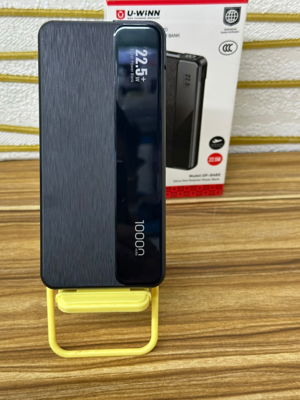 Power Bank 10,000 mAh 22.5W con Cables Integrados